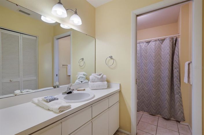 Image No.23-3 Bed Property for sale