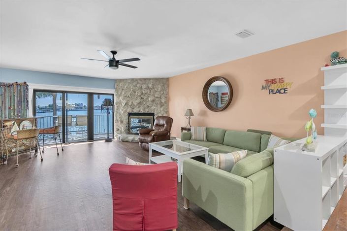 Image No.19-Maison de ville de 2 chambres à vendre à Treasure Island