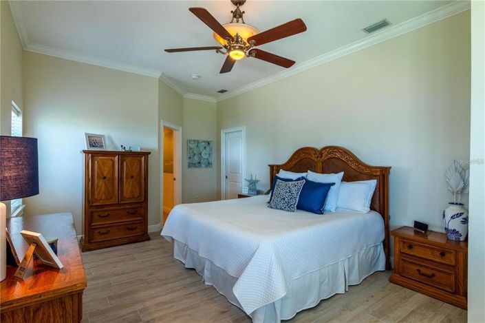 Image No.25-Propriété de 4 chambres à vendre à Treasure Island