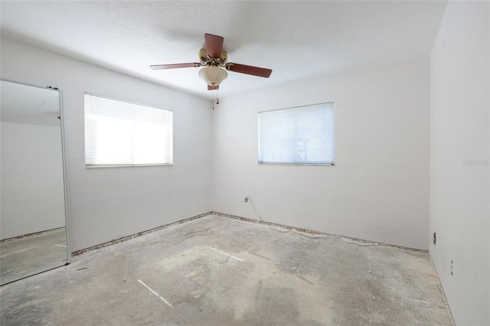 Image No.10-3 Bed Property for sale