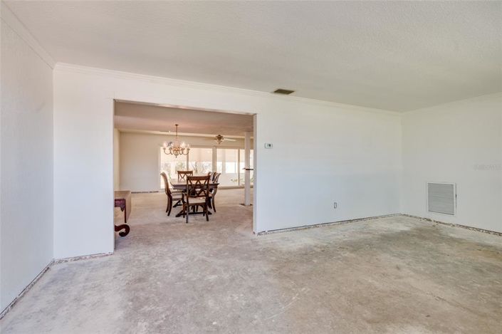 Image No.11-3 Bed Property for sale