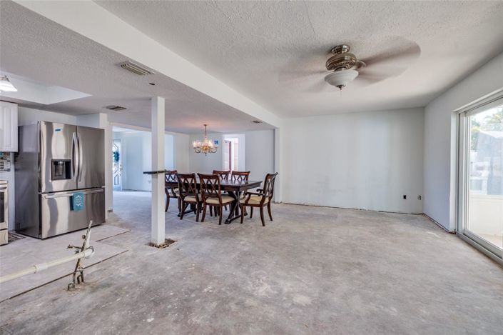 Image No.12-3 Bed Property for sale