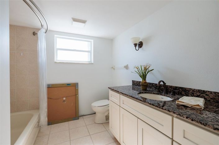 Image No.16-3 Bed Property for sale