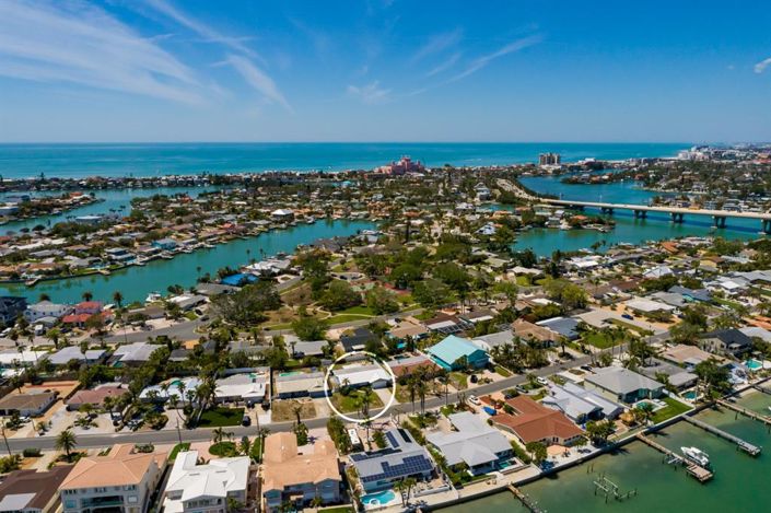 Image No.19-3 Bed Property for sale