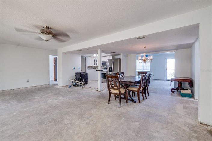 Image No.8-3 Bed Property for sale