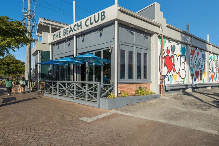 Image No.27-4 Bed Property for sale