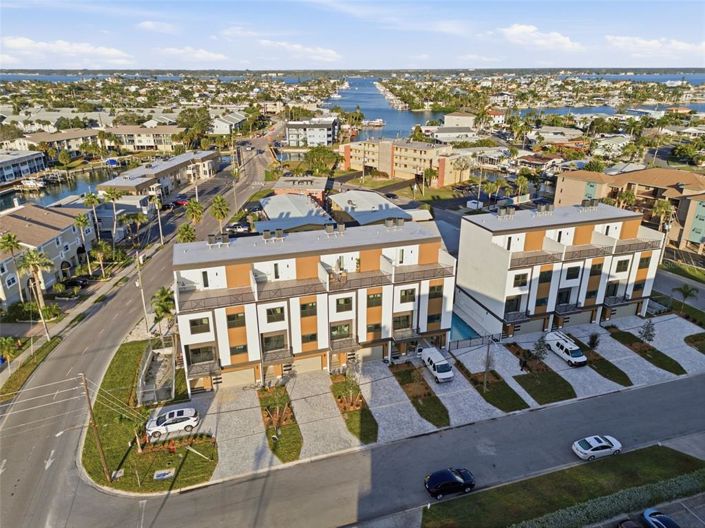 Image No.2-Propriété de 5 chambres à vendre à Treasure Island