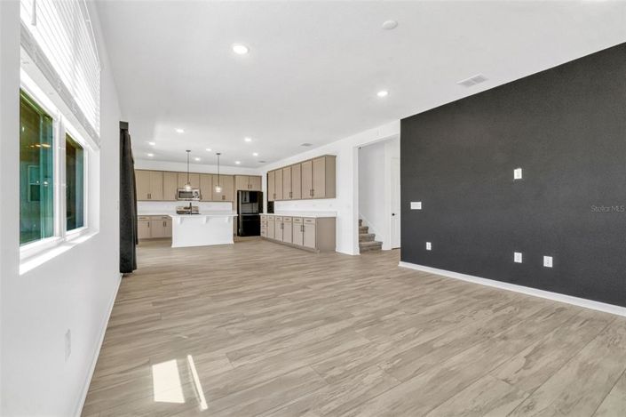 Image No.5-Propriété de 5 chambres à vendre à Davenport