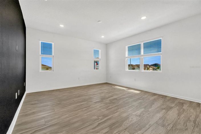 Image No.6-Propriété de 5 chambres à vendre à Davenport