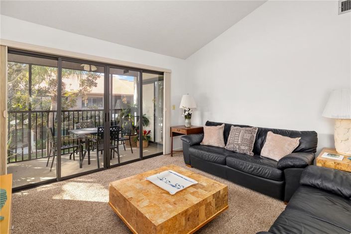 Image No.11-Propriété de 2 chambres à vendre à Sarasota