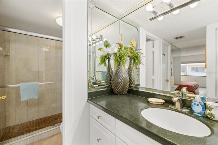 Image No.19-Propriété de 2 chambres à vendre à Sarasota