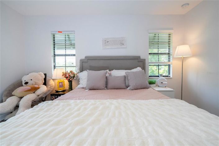 Image No.52-6 Bed Townhouse for sale