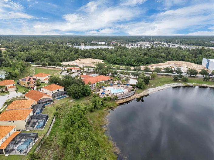 Image No.2-Propriété de 6 chambres à vendre à Davenport