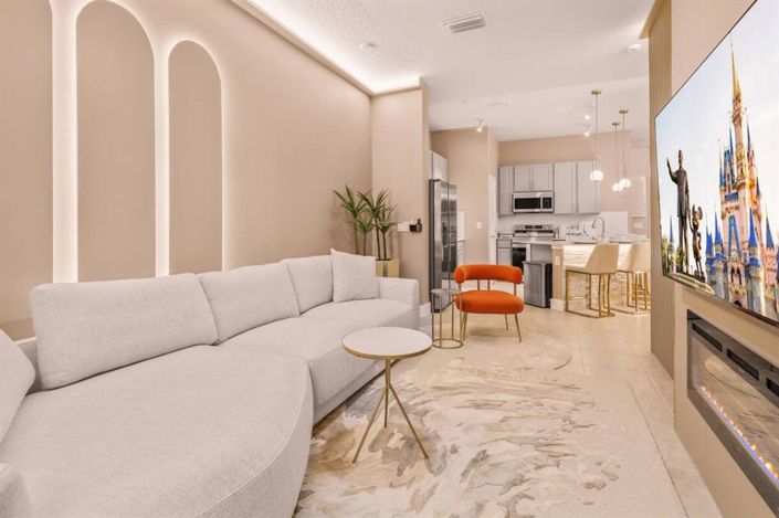 Image No.15-5 Bed Townhouse for sale