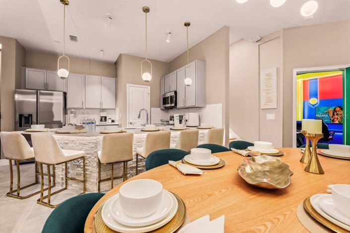 Image No.6-5 Bed Townhouse for sale