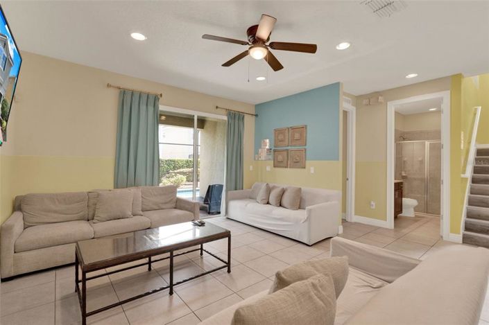 Image No.9-Propriété de 8 chambres à vendre à Kissimmee