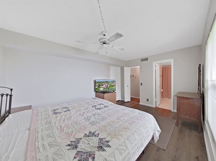 Image No.11-2 Bed Property for sale