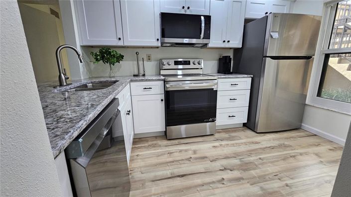 Image No.6-2 Bed Property for sale