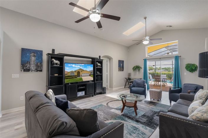 Image No.11-Propriété de 5 chambres à vendre à Kissimmee