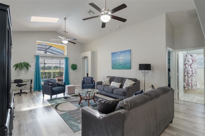 Image No.9-Propriété de 5 chambres à vendre à Kissimmee