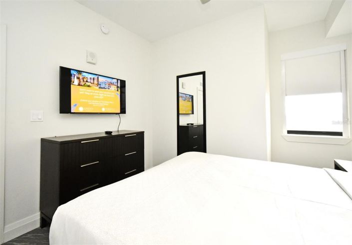 Image No.10-3 Bed Property for sale