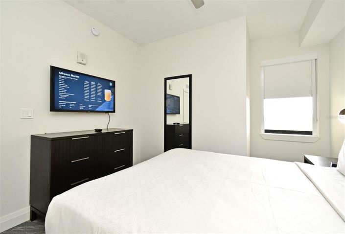 Image No.12-3 Bed Property for sale