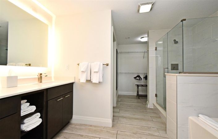 Image No.22-3 Bed Property for sale