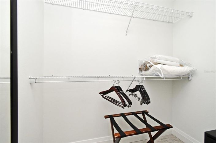 Image No.25-3 Bed Property for sale