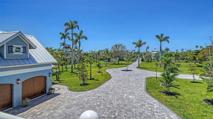 Image No.48-5 Bed Property for sale