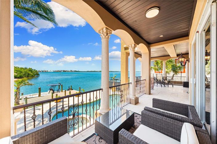 Image No.5-Propriété de 5 chambres à vendre à Sarasota