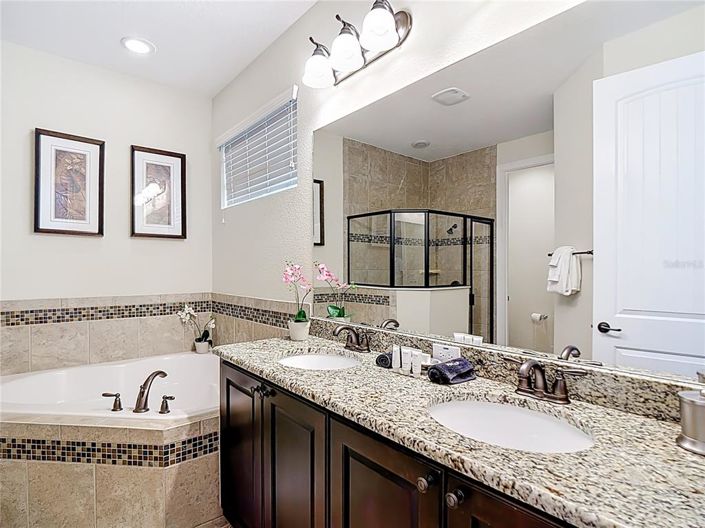 Image No.21-Propriété de 5 chambres à vendre à Reunion