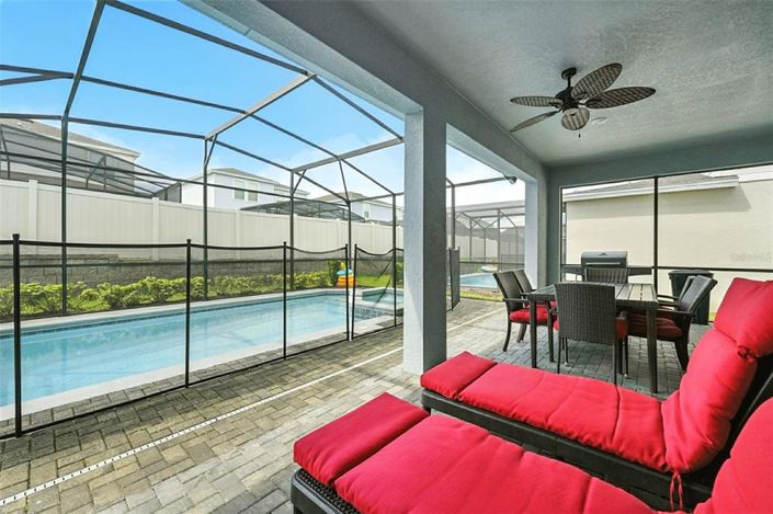 Image No.12-7 Bed Property for sale