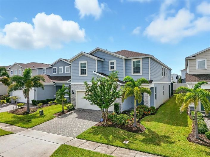 Image No.2-7 Bed Property for sale