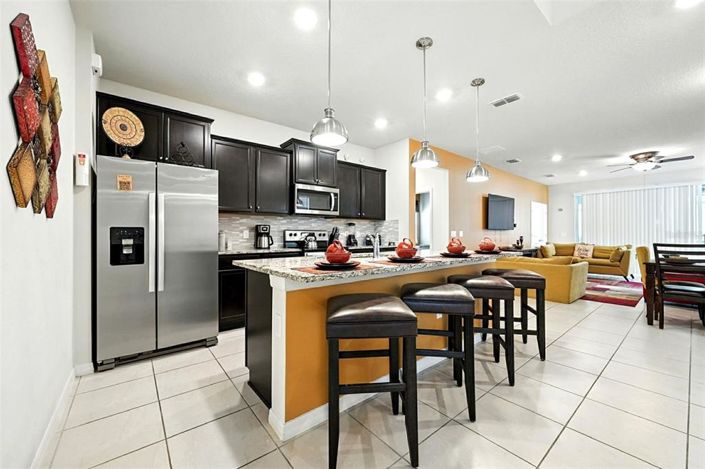 Image No.21-7 Bed Property for sale