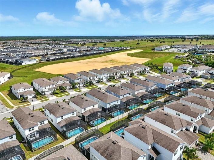 Image No.6-7 Bed Property for sale