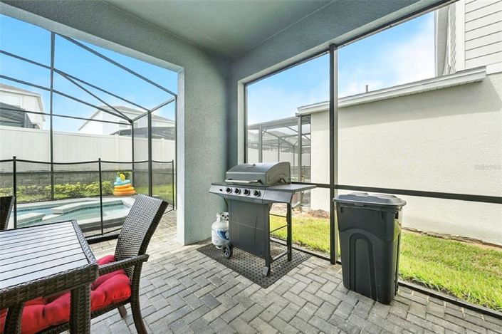 Image No.9-7 Bed Property for sale