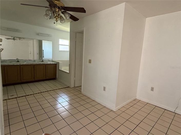 Image No.10-Propriété de 5 chambres à vendre à Kissimmee