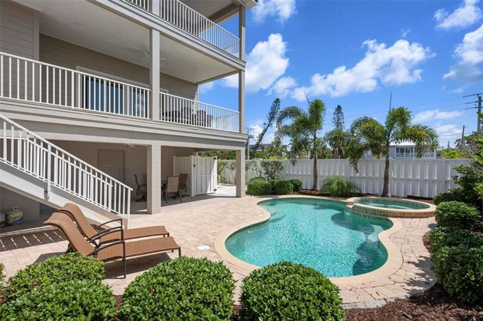 Image No.4-Propriété de 3 chambres à vendre à Holmes Beach