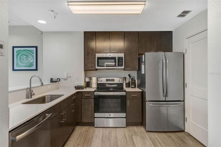 Image No.8-Propriété de 2 chambres à vendre à Winter Garden