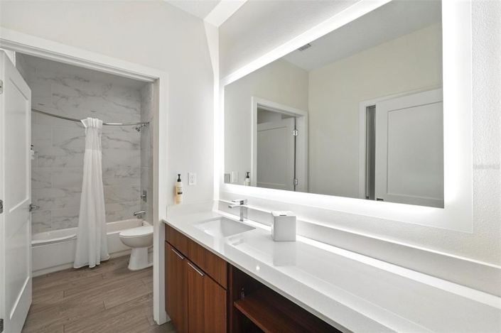 Image No.17-Propriété de 2 chambres à vendre à Winter Garden