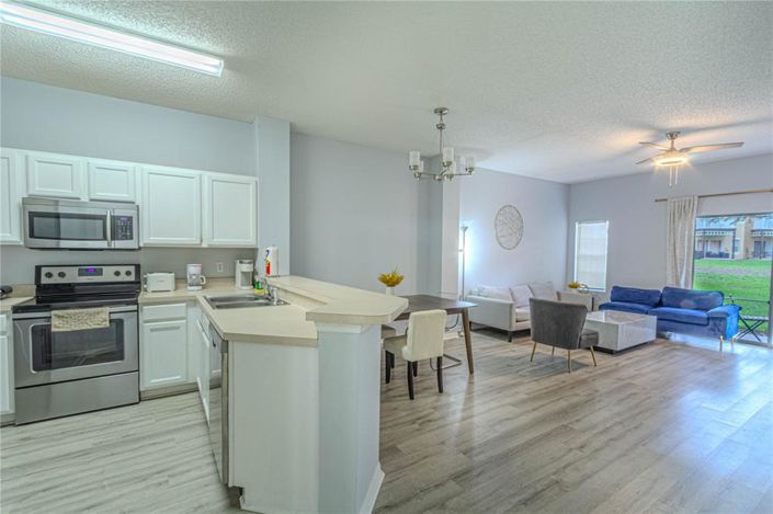 Image No.2-Maison de ville de 3 chambres à vendre à Kissimmee