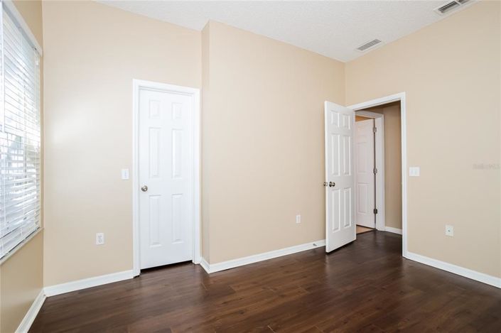 Image No.14-3 Bed Property for sale