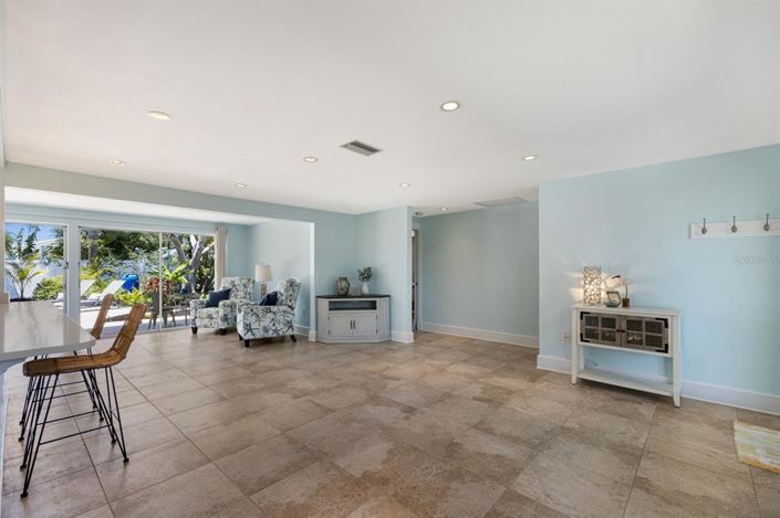 Image No.6-Propriété de 3 chambres à vendre à Holmes Beach