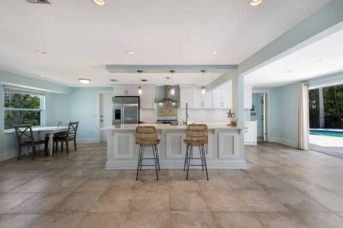 Image No.8-Propriété de 3 chambres à vendre à Holmes Beach