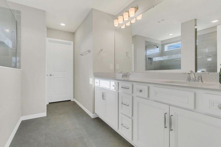 Image No.24-Propriété de 5 chambres à vendre à Clermont