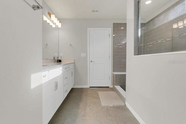 Image No.25-Propriété de 5 chambres à vendre à Clermont