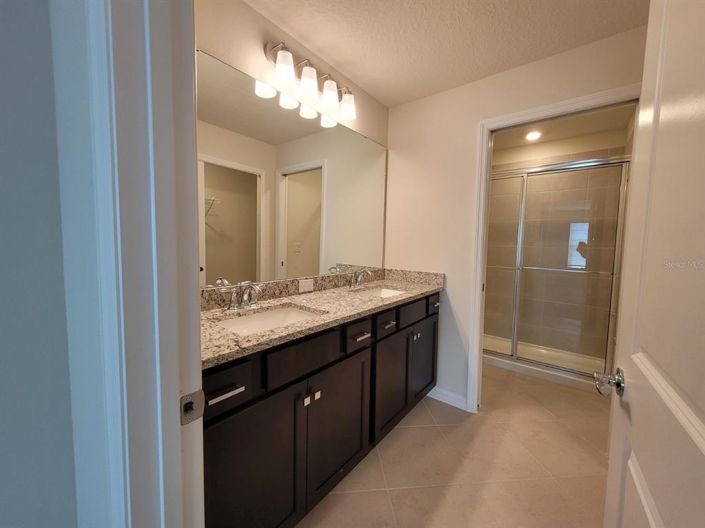 Image No.9-Maison de ville de 5 chambres à vendre à Clermont