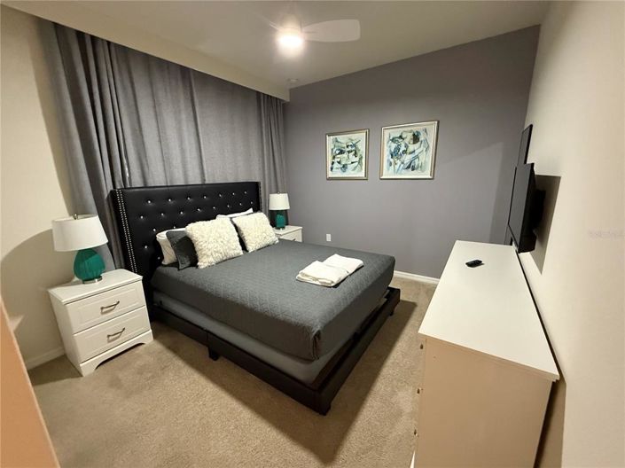 Image No.26-5 Bed Townhouse for sale