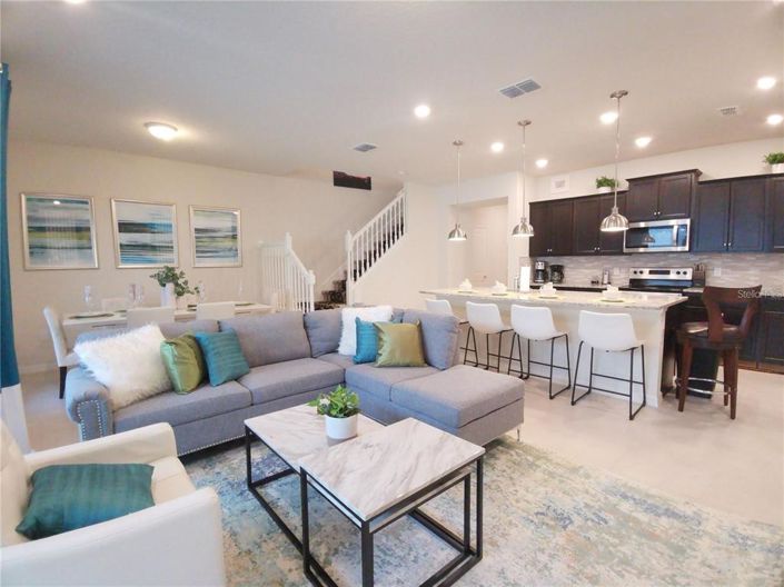 Image No.8-5 Bed Townhouse for sale