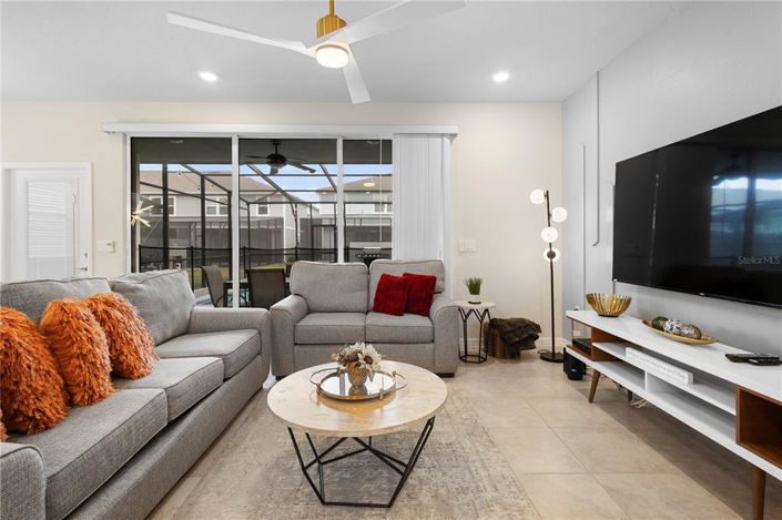 Image No.10-5 Bed Townhouse for sale